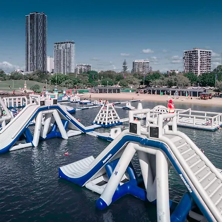 Freshly Renovated Modern Waterfront 1 Bedroom Unit Gold Coast Exterior photo