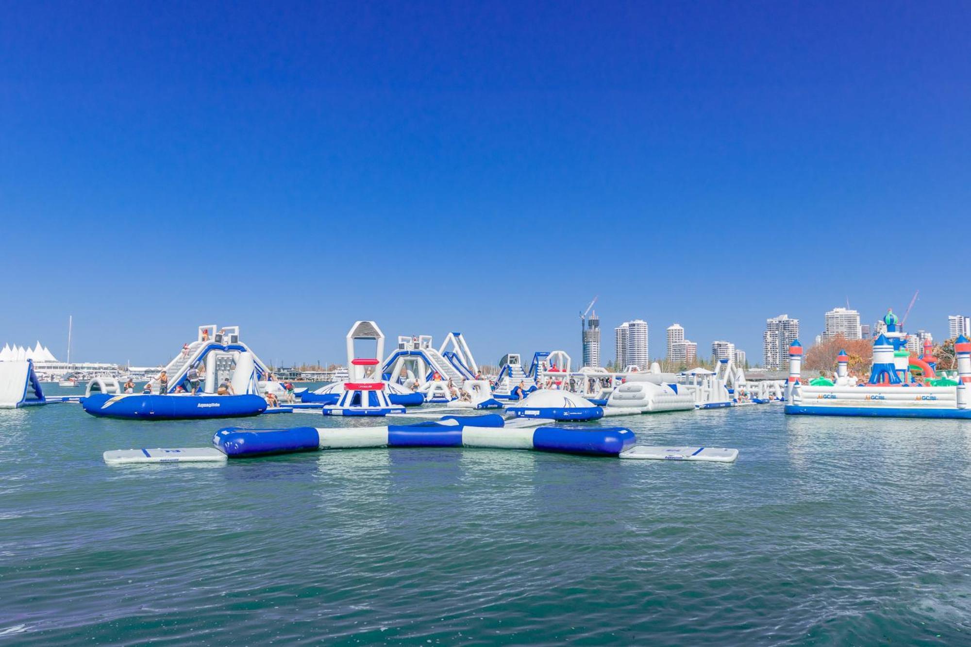 Freshly Renovated Modern Waterfront 1 Bedroom Unit Apartment *