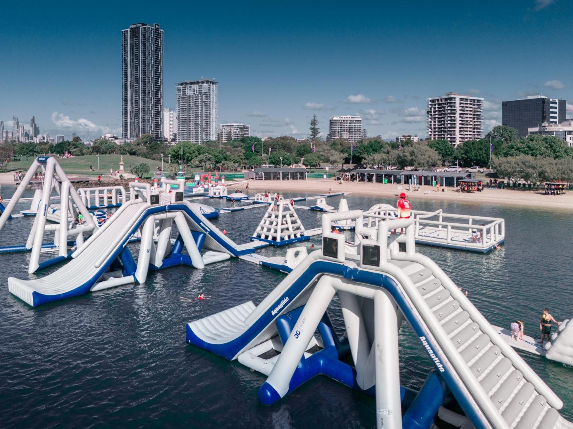 Freshly Renovated Modern Waterfront 1 Bedroom Unit Apartment